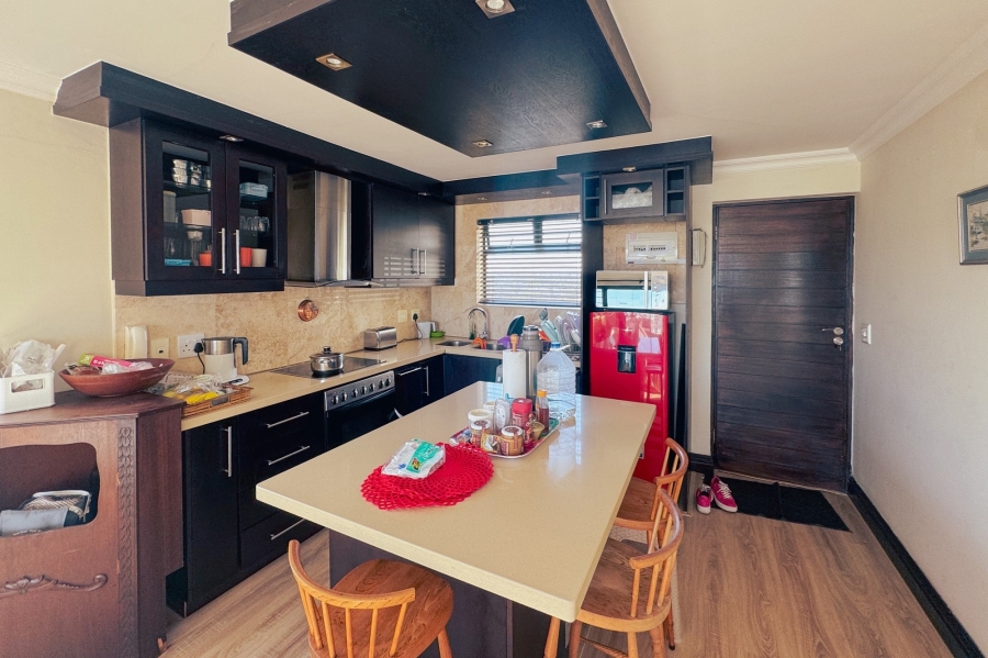 3 Bedroom Property for Sale in Waves Edge Western Cape